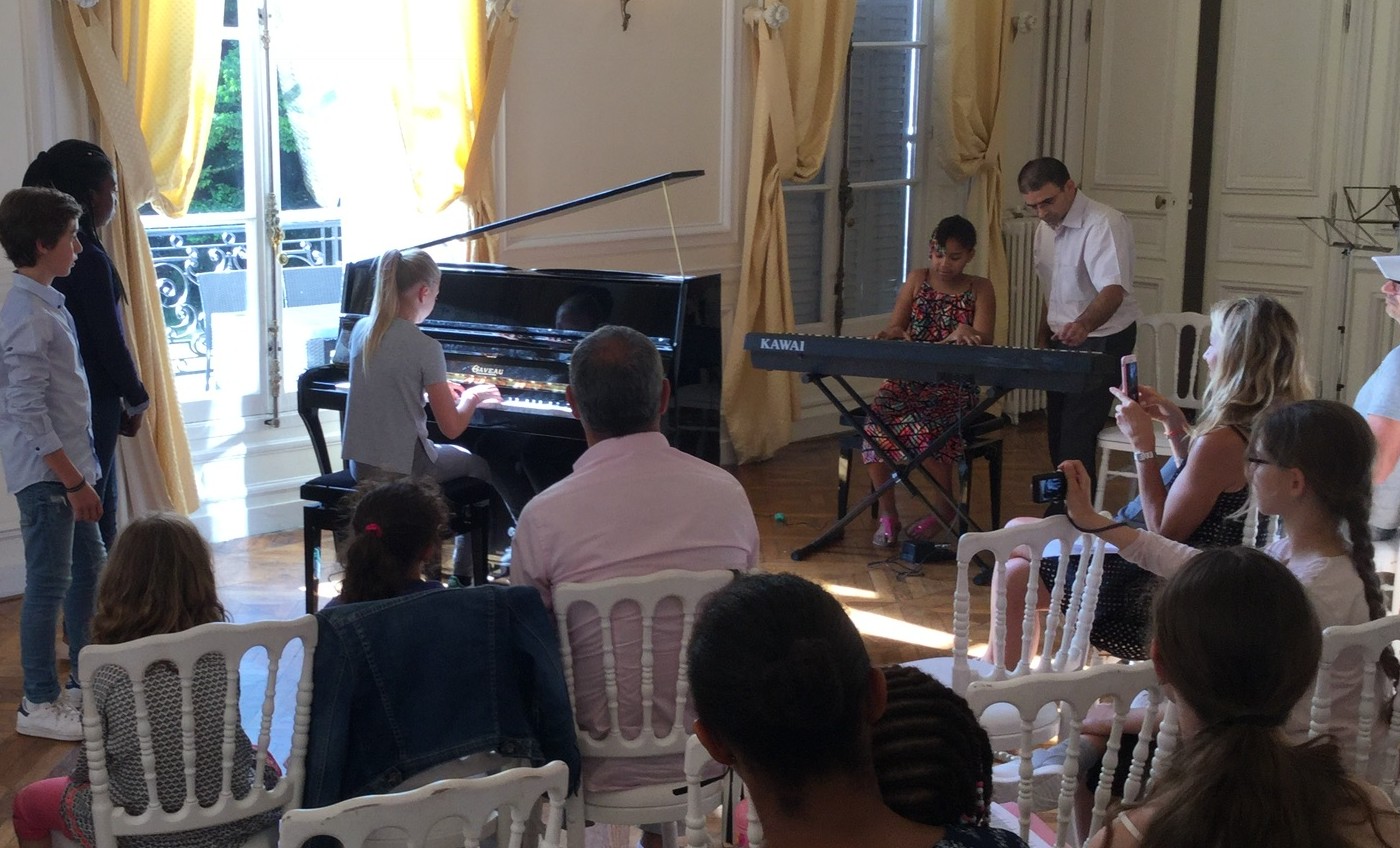 Thierry Haddad - Pianiste Professionnel Soliste et Accompagnateur _ Cours de Piano à Tel-Aviv